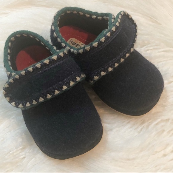 Foamtreads Other - Foamtreads Toddler Boy Rocket Slippers Size 5